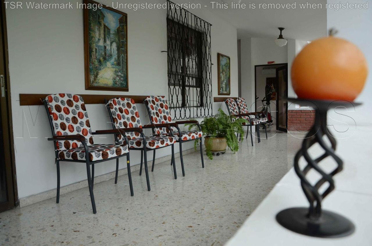 Hotel Karlo Cali Kültér fotó