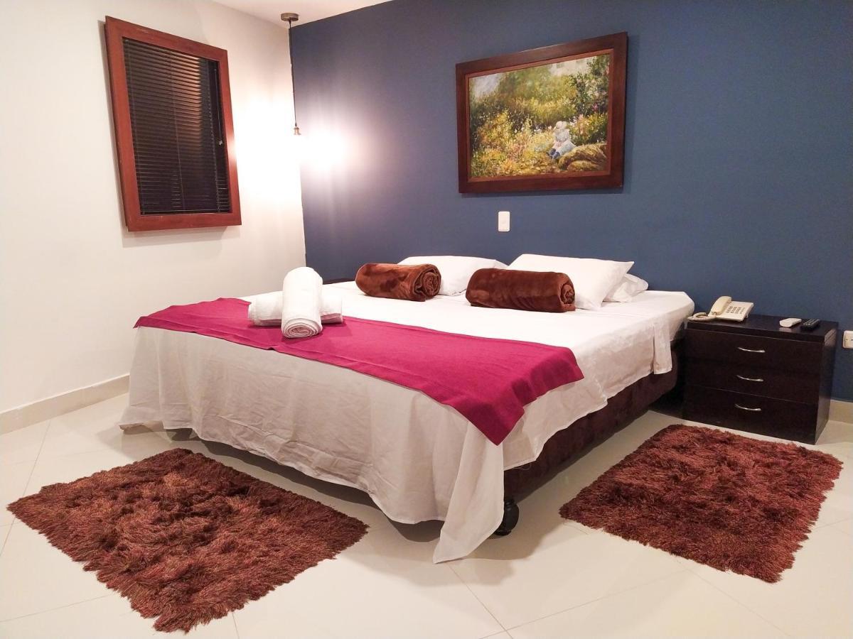 Hotel Karlo Cali Kültér fotó