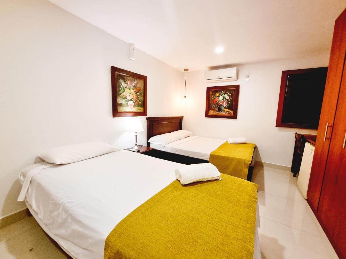 Hotel Karlo Cali Kültér fotó