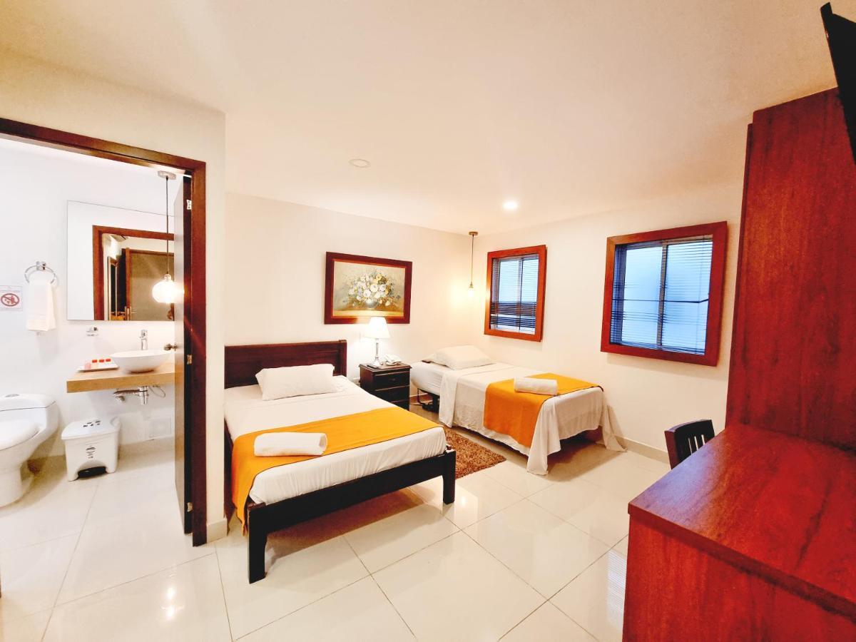 Hotel Karlo Cali Kültér fotó