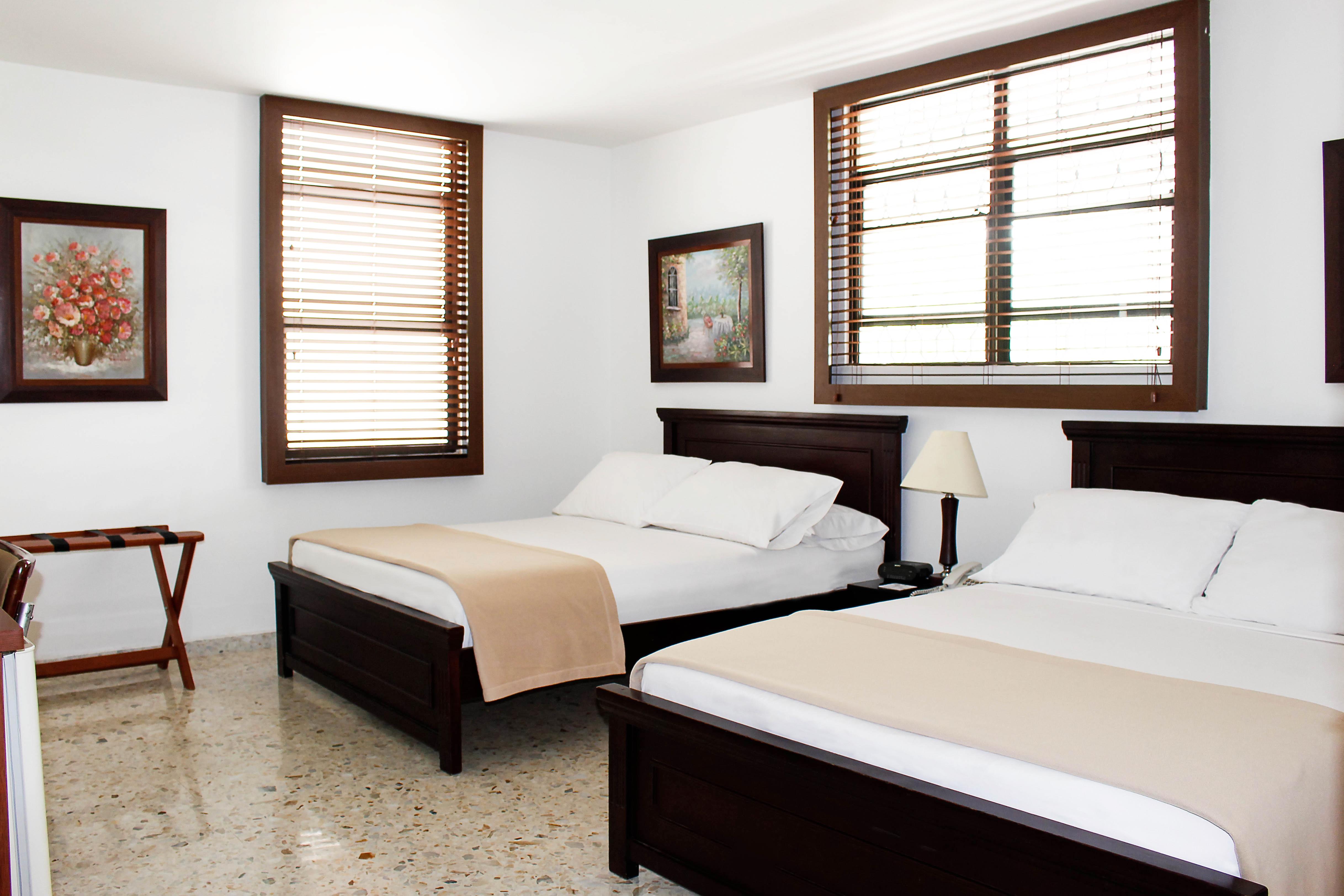 Hotel Karlo Cali Kültér fotó