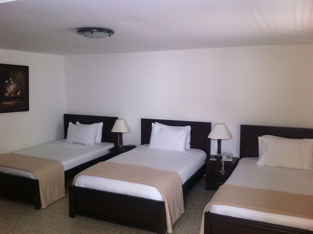 Hotel Karlo Cali Kültér fotó